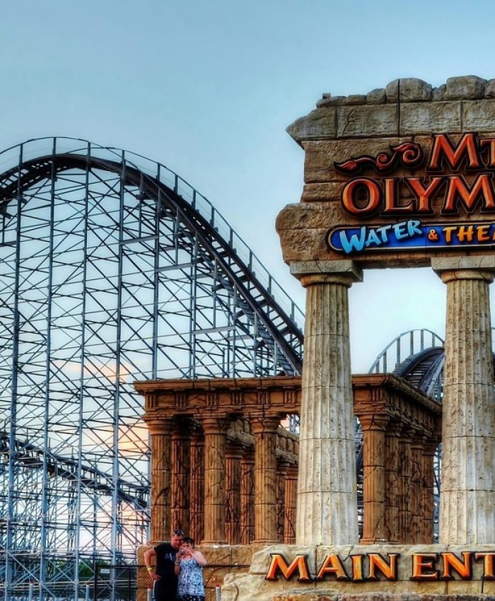 Wisconsin Dells: Where Summer Heat Meets Epic Cool