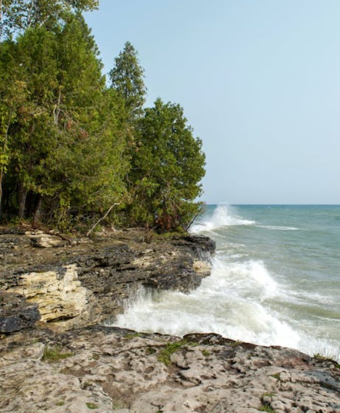 Wisconsin’s Hidden Treasures: A Tour Guide’s Take on Budget Adventures